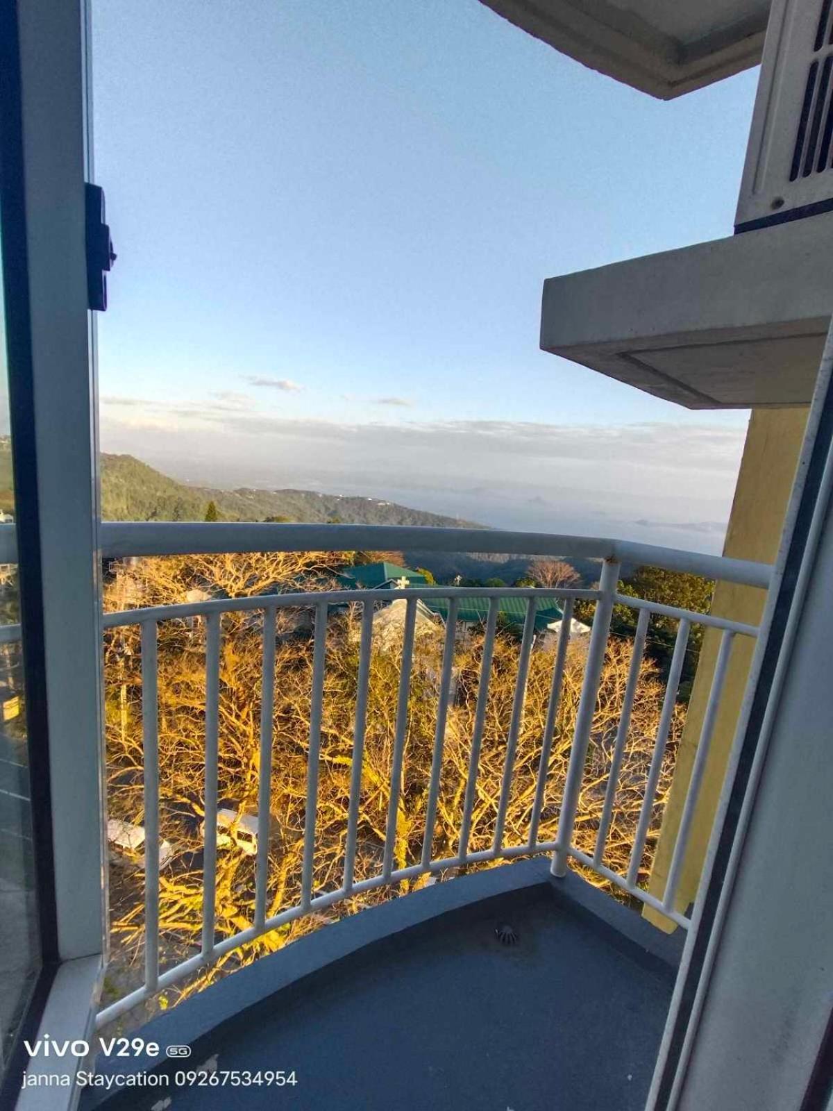 Cityland Tagaytay Taal Lake View City View Free Pool Parking Studios With Balcony Are City View Tagaytay City Exterior photo