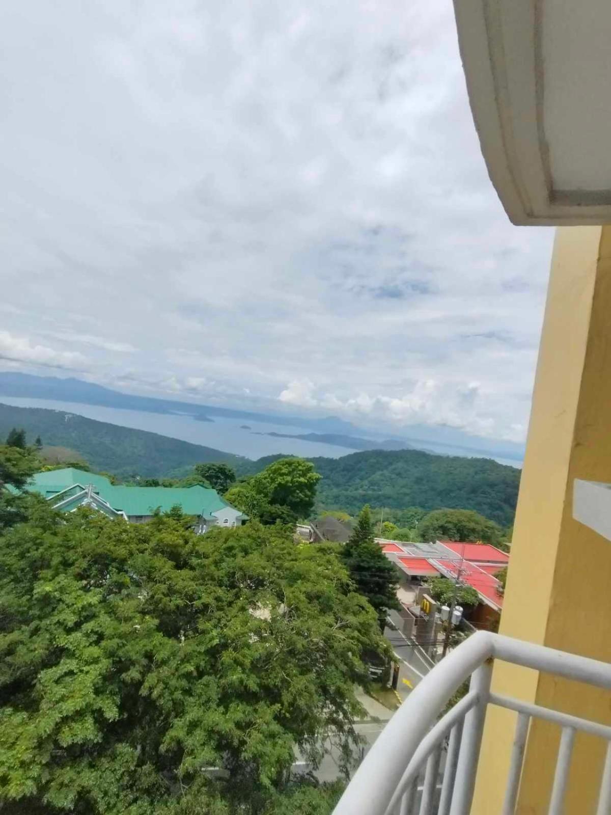 Cityland Tagaytay Taal Lake View City View Free Pool Parking Studios With Balcony Are City View Tagaytay City Exterior photo