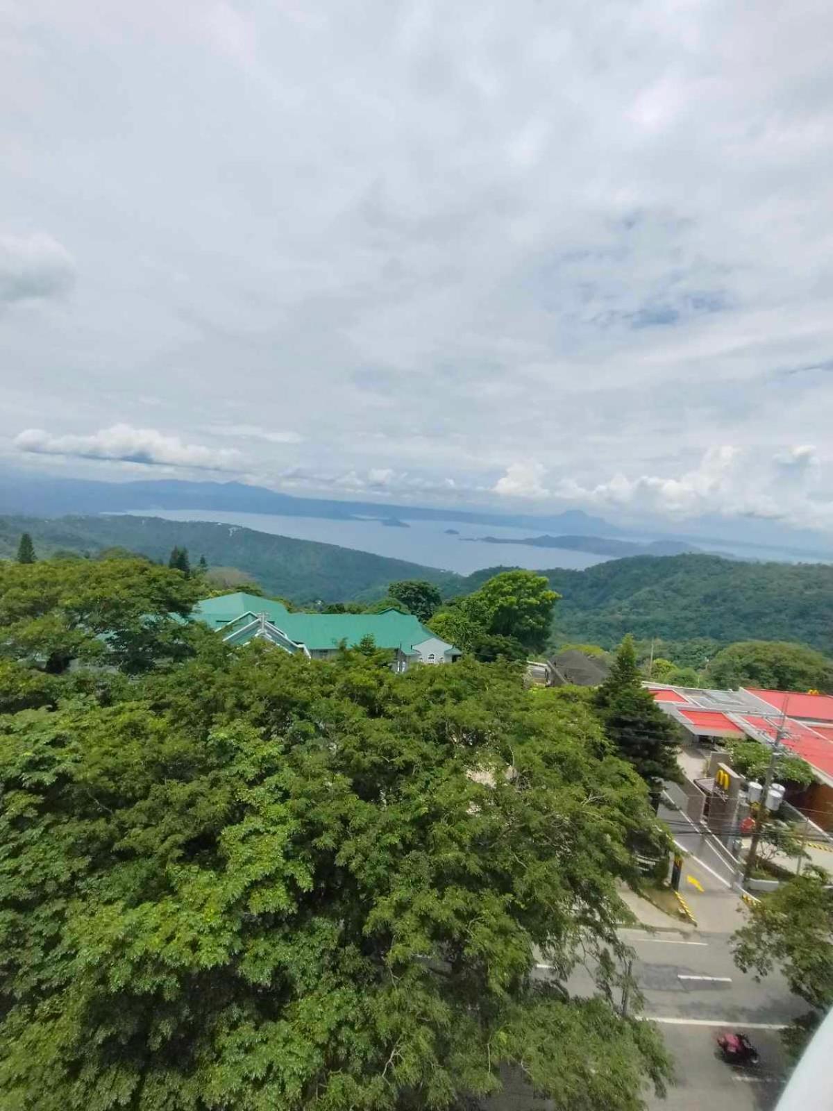 Cityland Tagaytay Taal Lake View City View Free Pool Parking Studios With Balcony Are City View Tagaytay City Exterior photo